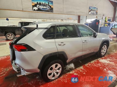 Trzecie zdjęcie samochodu z tyłu: 2025 TOYOTA RAV4 LE VIN:2T3F1RFV4SW542375 - miniatura