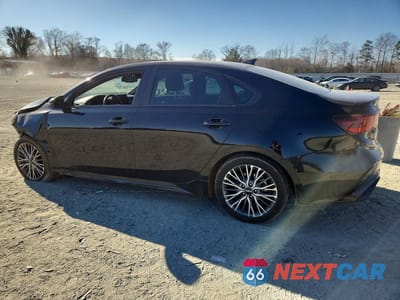 Drugie zdjęcie samochodu z przodu: 2024 KIA FORTE GT LINE VIN:3KPF54AD5RE815867 - miniatura