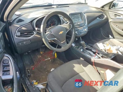 Zdjęcie 8 z 12 samochodu: 2018 CHEVROLET MALIBU LS VIN:1G1ZB5ST7JF210611 - miniatura