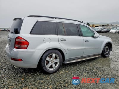 Trzecie zdjęcie samochodu z tyłu: 2008 MERCEDES-BENZ GL 450 4MATIC VIN:4JGBF71E98A328335 - miniatura