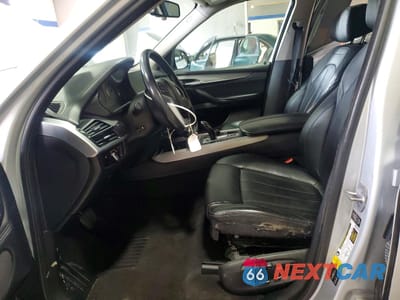 Zdjęcie 7 z 13 samochodu: 2015 BMW X5 XDRIVE50I VIN:5UXKR6C52F0J76371 - miniatura
