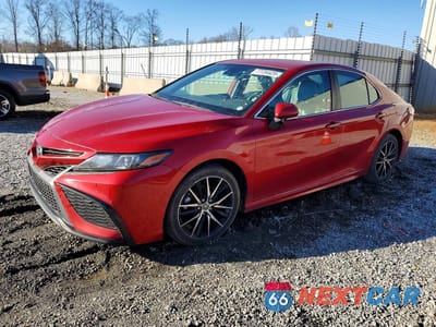 2021 TOYOTA CAMRY SE 4T1T11AK3MU421706 - główne zdjęcie licytacji z USA - miniatura