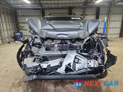 Piąte zdjęcie samochodu w środku: 2018 TOYOTA HIGHLANDER LIMITED VIN:5TDDZRFH3JS825327 - miniatura