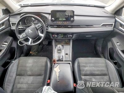 Zdjęcie 8 z 12 samochodu: 2022 MITSUBISHI OUTLANDER SE VIN:JA4J4UA81NZ043523 - miniatura