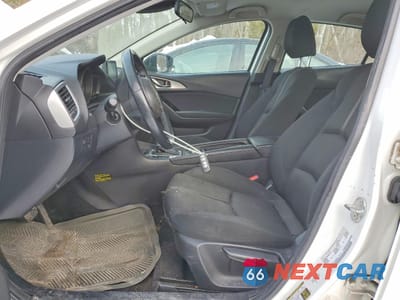 Zdjęcie 7 z 12 samochodu: 2018 MAZDA 3 GS VIN:3MZBN1V70JM255054 - miniatura