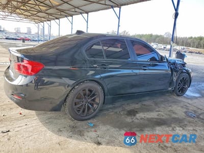 Trzecie zdjęcie samochodu z tyłu: 2018 BMW 320 I VIN:WBA8E1G51JNU91322 - miniatura
