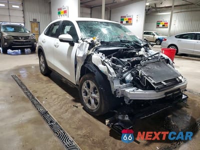 Czwarte zdjęcie samochodu z boku: 2025 HONDA HR-V LX VIN:3CZRZ2H34SM717972 - miniatura