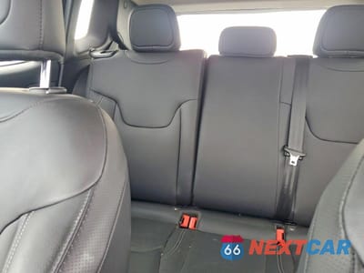 Zdjęcie 10 z 12 samochodu: 2023 JEEP RENEGADE LIMITED VIN:ZACNJDD17PPP44449 - miniatura