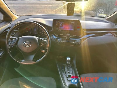 Zdjęcie 9 z 11 samochodu: 2018 TOYOTA C-HR XLE VIN:NMTKHMBX3JR020422 - miniatura