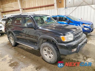 Czwarte zdjęcie samochodu z boku: 1999 TOYOTA 4RUNNER SR5 VIN:JT3HN86R2X0257586 - miniatura