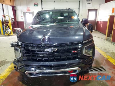 Piąte zdjęcie samochodu w środku: 2025 CHEVROLET TAHOE K1500 Z71 VIN:1GNS6PRD2SR225211 - miniatura