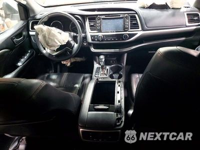 Zdjęcie 8 z 13 samochodu: 2019 TOYOTA HIGHLANDER SE VIN:5TDJZRFHXKS603663 - miniatura