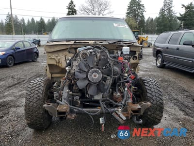 Piąte zdjęcie samochodu w środku: 2004 CHEVROLET SILVERADO K2500 HEAVY DUTY VIN:1GCHK291X4E134723 - miniatura