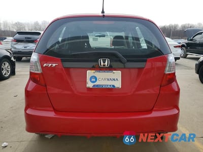 Zdjęcie 6 z 12 samochodu: 2013 HONDA FIT VIN:JHMGE8H34DC074375 - miniatura