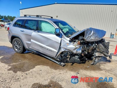 Czwarte zdjęcie samochodu z boku: 2018 JEEP GRAND CHEROKEE LIMITED VIN:1C4RJFBG0JC442309 - miniatura