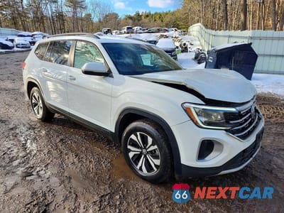 Czwarte zdjęcie samochodu z boku: 2025 VOLKSWAGEN ATLAS SE VIN:1V2LR2CA5SC577058 - miniatura