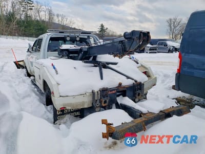 Drugie zdjęcie samochodu z przodu: 2022 RAM 5500 VIN:3C7WRNEL1NG274944 - miniatura