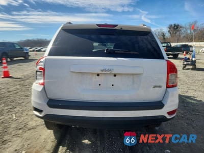Zdjęcie 6 z 13 samochodu: 2012 JEEP COMPASS LATITUDE VIN:1C4NJCEB7CD618248 - miniatura