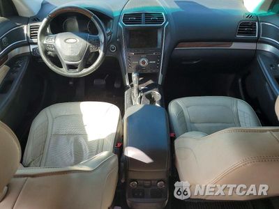Zdjęcie 8 z 12 samochodu: 2017 FORD EXPLORER PLATINUM VIN:1FM5K8HT1HGC05855 - miniatura