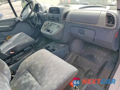 Zdjęcie 8 z 13 samochodu: 2006 DODGE SPRINTER 2500 DELIVERY VAN VIN:WD0PD644265965612 - miniatura