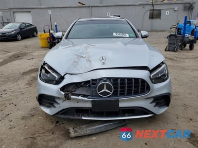 Piąte zdjęcie samochodu w środku: 2021 MERCEDES-BENZ E AMG 53 4MATIC VIN:W1KZF6BB7MA886525 - miniatura