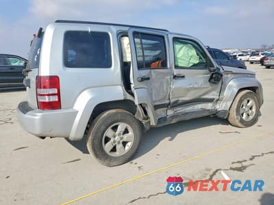 Trzecie zdjęcie samochodu z tyłu: 2010 JEEP LIBERTY SPORT VIN:1J4PP2GK2AW132649 - miniatura