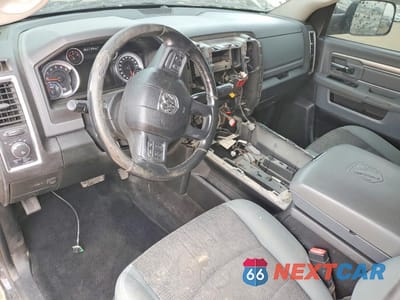 Zdjęcie 8 z 13 samochodu: 2015 RAM 2500 SLT VIN:3C6UR5DL3FG516373 - miniatura