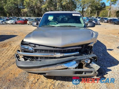 Piąte zdjęcie samochodu w środku: 2001 CHEVROLET TAHOE C1500 VIN:1GNEC13T11J191651 - miniatura