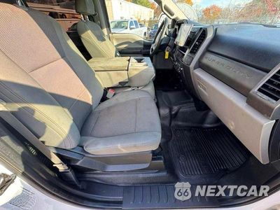 Piąte zdjęcie samochodu w środku: 2017 FORD F350 SUPER DUTY VIN:1FT8W3DT7HED16940 - miniatura