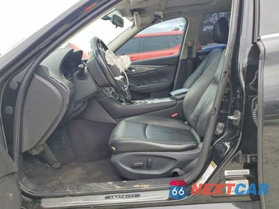 Zdjęcie 7 z 12 samochodu: 2015 INFINITI Q50 BASE VIN:JN1BV7AP1FM331804 - miniatura