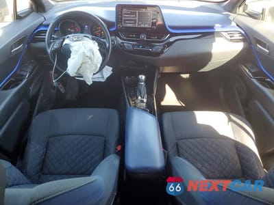 Zdjęcie 8 z 12 samochodu: 2020 TOYOTA C-HR XLE VIN:NMTKHMBX5LR118337 - miniatura