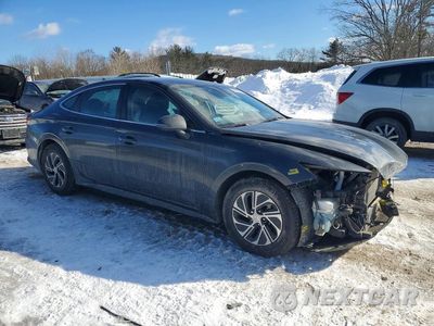 Czwarte zdjęcie samochodu z boku: 2021 HYUNDAI SONATA HYBRID BLUE VIN:KMHL24JJ5MA029379 - miniatura