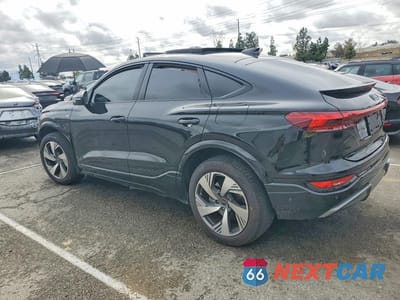 Drugie zdjęcie samochodu z przodu: 2025 AUDI Q6 E-TRON SPORTBACK PREMIUM VIN:WA1D4BGF1SA070691 - miniatura