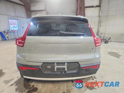 Zdjęcie 6 z 13 samochodu: 2025 VOLVO XC40 CORE VIN:YV4L12UJ6S2475097 - miniatura