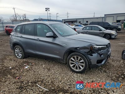 Czwarte zdjęcie samochodu z boku: 2015 BMW X3 XDRIVE28I VIN:5UXWX9C55F0D54107 - miniatura