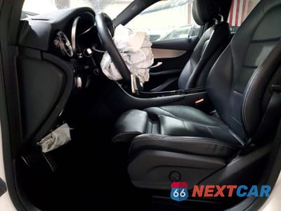 Zdjęcie 7 z 15 samochodu: 2019 MERCEDES-BENZ GLC 300 4MATIC VIN:WDC0G4KB4KV195666 - miniatura