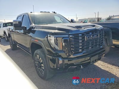 Czwarte zdjęcie samochodu z boku: 2024 GMC SIERRA K2500 DENALI VIN:1GT49XEY7RF211933 - miniatura