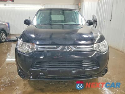 Piąte zdjęcie samochodu w środku: 2014 MITSUBISHI OUTLANDER ES VIN:JA4AD2A39EZ005675 - miniatura