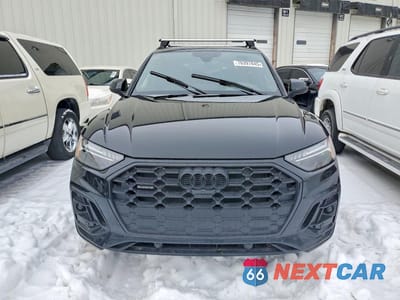 Piąte zdjęcie samochodu w środku: 2025 AUDI Q5 PRESTIGE 45 VIN:WA1FAAFY5S2041493 - miniatura