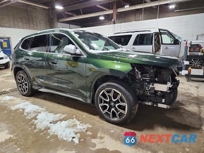 Czwarte zdjęcie samochodu z boku: 2024 BMW X1 XDRIVE28I VIN:WBX73EF06R5Y46601 - miniatura