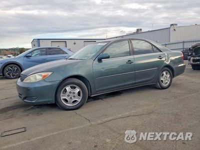 2002 TOYOTA CAMRY LE 4T1BF30KX2U526217 - główne zdjęcie licytacji z USA - miniatura
