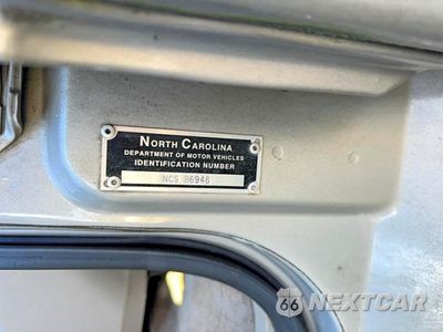 Zdjęcie 13 z 13 samochodu: 2000 LINCOLN NAVIGATOR VIN:5LMFU28A8YLJ19490 - miniatura