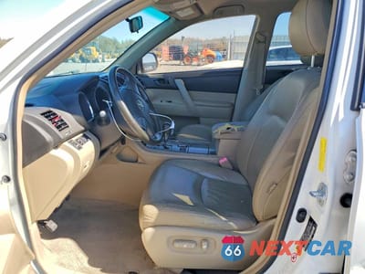 Zdjęcie 7 z 11 samochodu: 2009 TOYOTA HIGHLANDER VIN:JTEDS41A692086003 - miniatura