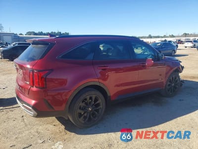 Trzecie zdjęcie samochodu z tyłu: 2021 KIA SORENTO VIN:5XYRK4LFXMG068315 - miniatura