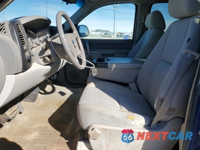 Zdjęcie 7 z 13 samochodu: 2010 GMC SIERRA K1500 SLE VIN:3GTRKVE34AG223981 - miniatura