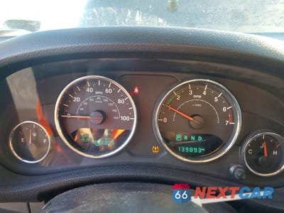 Zdjęcie 9 z 12 samochodu: 2018 JEEP WRANGLER UNLIMITED SPORT VIN:1C4BJWDG3JL907440 - miniatura