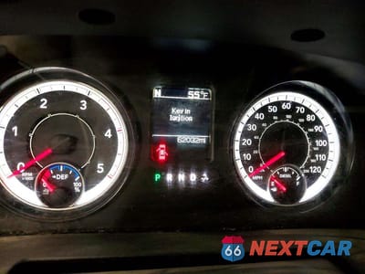 Zdjęcie 9 z 13 samochodu: 2016 RAM 2500 SLT VIN:3C6UR5DL9GG319273 - miniatura