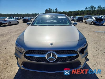 Piąte zdjęcie samochodu w środku: 2019 MERCEDES-BENZ A 220 VIN:WDD3G4EB0KW000354 - miniatura