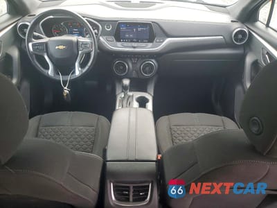 Zdjęcie 8 z 14 samochodu: 2019 CHEVROLET BLAZER 2LT VIN:3GNKBGRS8KS690986 - miniatura