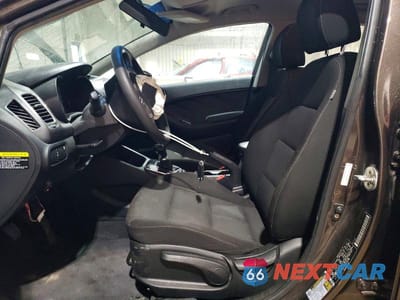 Zdjęcie 7 z 12 samochodu: 2017 KIA FORTE LX VIN:3KPFK4A71HE012670 - miniatura
